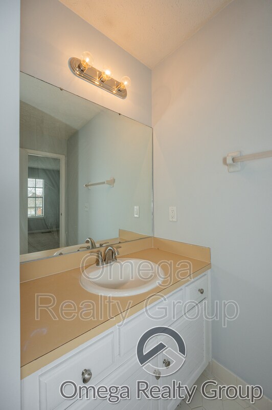 Building Photo - 6616 E Aberdeen Dr