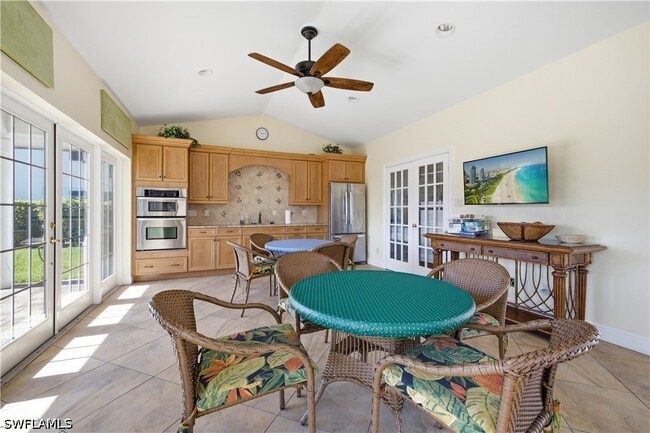 Building Photo - 829 Tanbark Dr