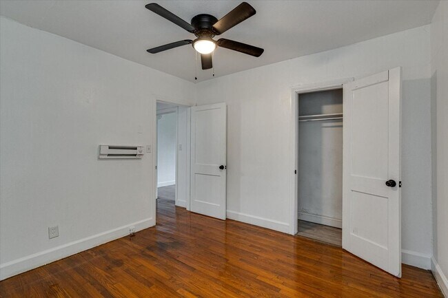 Building Photo - Spacious 1-Bedroom in Convenient Chattanoo...
