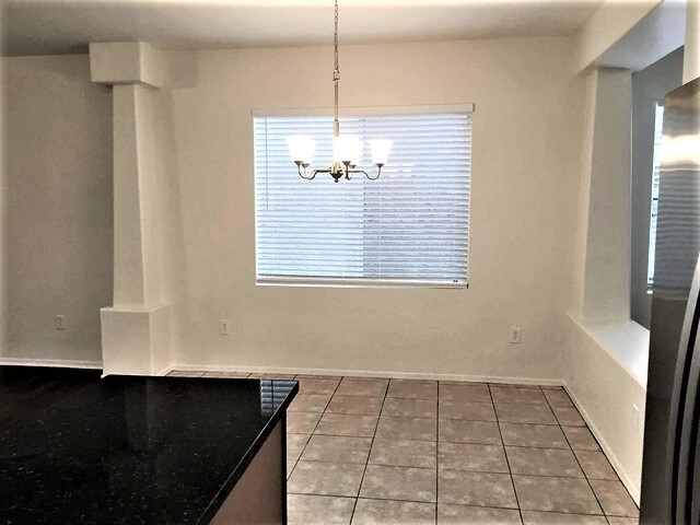 Building Photo - 3005 W Ferruccio Pl