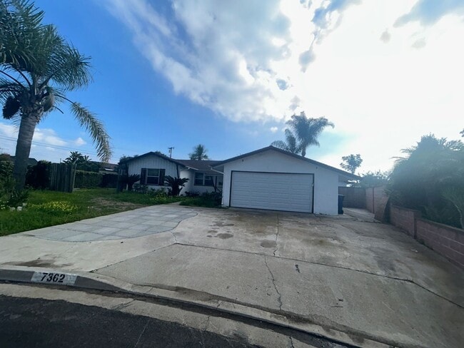 Building Photo - Spacious 3-Bedroom Home for Rent – Westminster