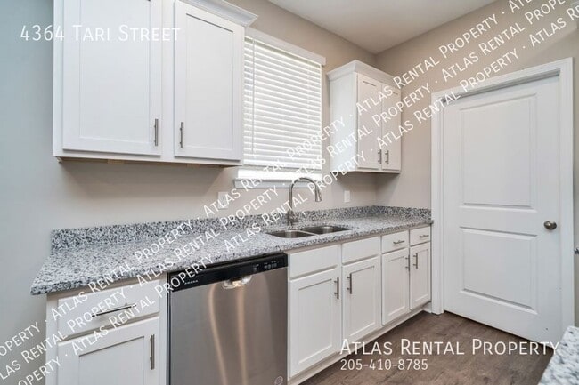 Building Photo - 4364 Tari St
