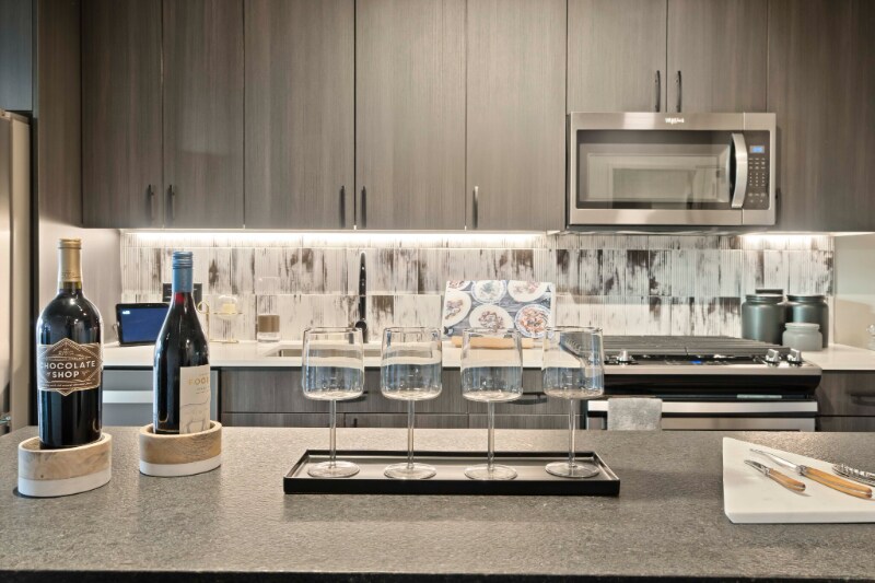 Building Photo - 154 N Ada St