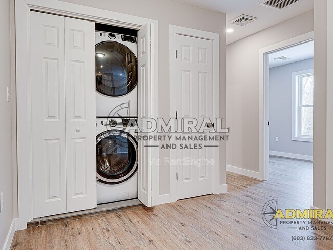 Building Photo - 3 Strafford Rd