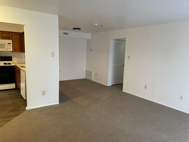 Building Photo - 201 Society Pl