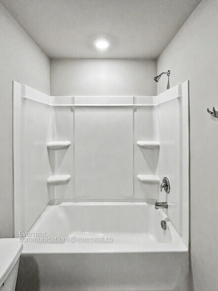 Building Photo - 710 Mickelson Way