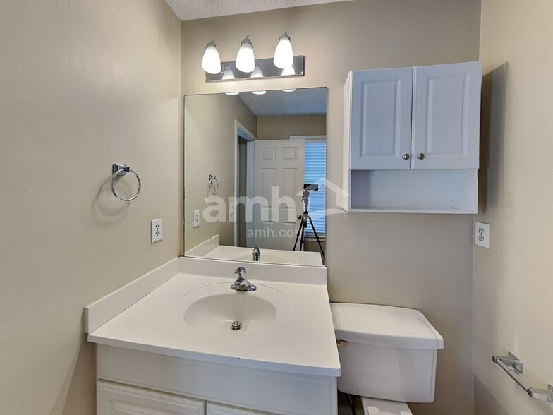 Building Photo - 2586 Marleigh Farm Rd NW