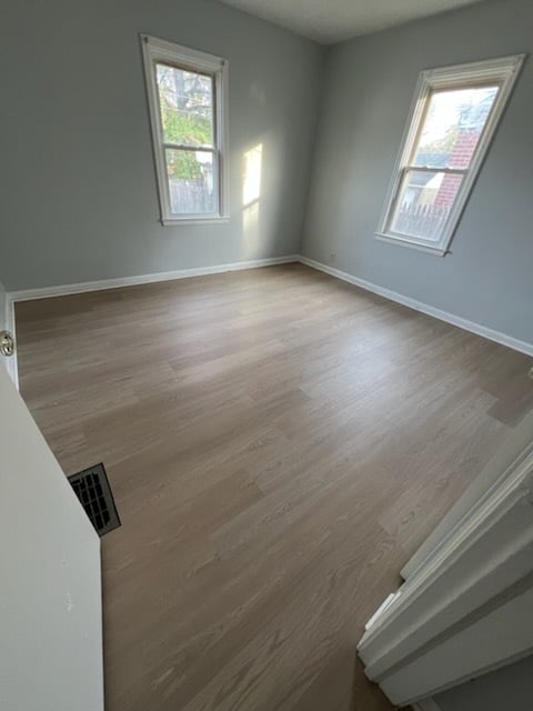 Building Photo - 4073 Clarendon Rd