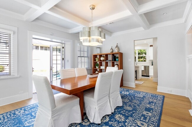 Building Photo - 141 Australian Ave