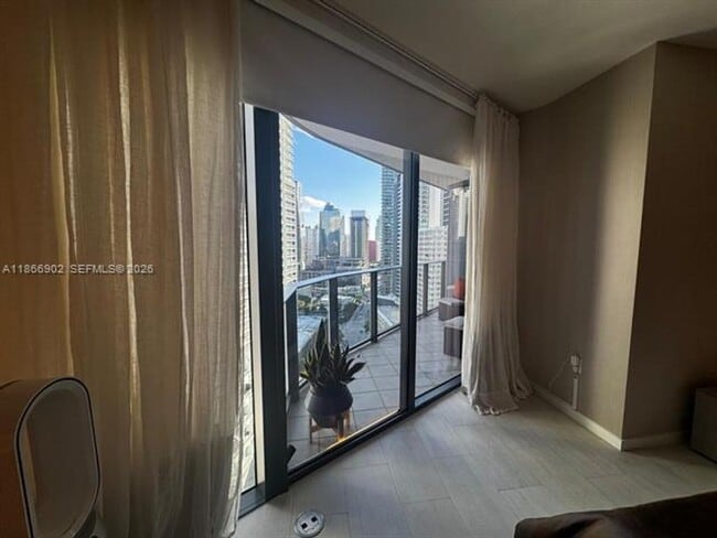 Building Photo - 1000 Brickell Plaza