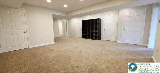 Building Photo - 3791 Knight Dr