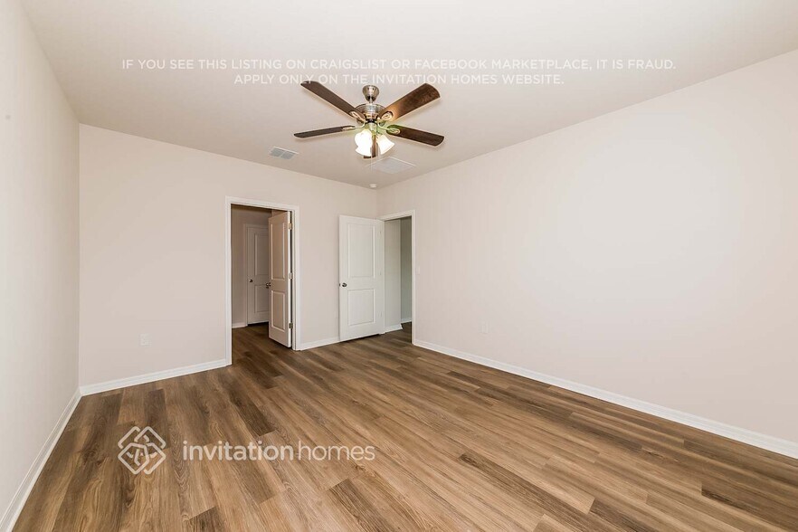 Building Photo - 8001 Majestic Palms Ct