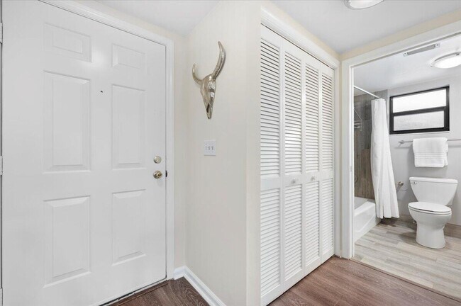 Building Photo - 11863 Wimbledon Cir