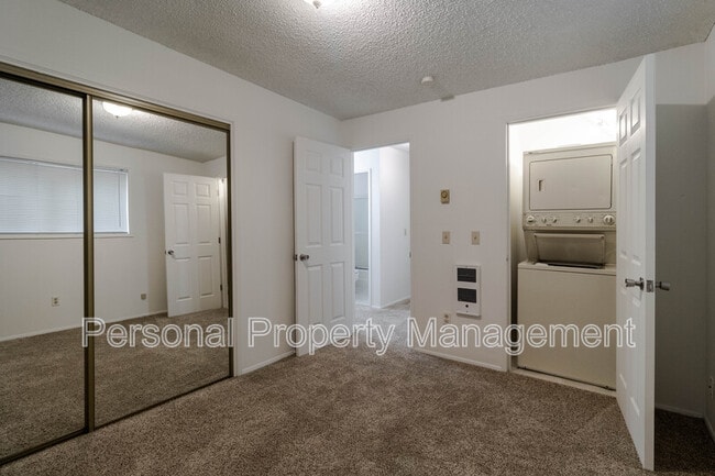 Building Photo - 7310 NE 16th Ave