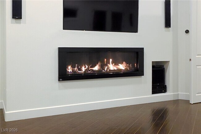 Building Photo - 5101 Mountain Foliage Dr