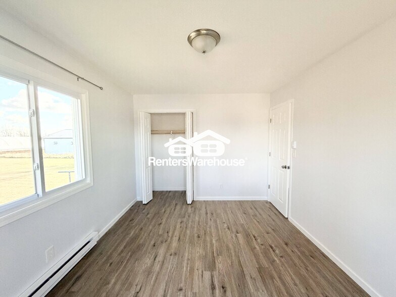 Building Photo - 211 S Green St