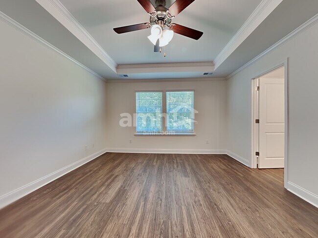 Building Photo - 302 West St