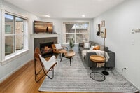 Building Photo - 1220 Aurora Ave N