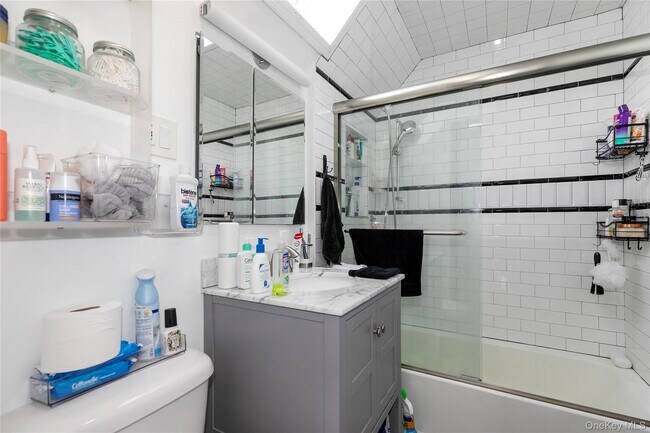 Building Photo - 87-13 135th St