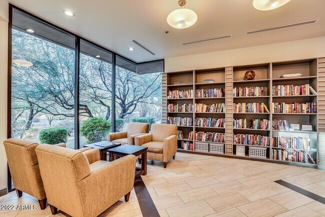 Building Photo - 6884 E Amber Sun Dr