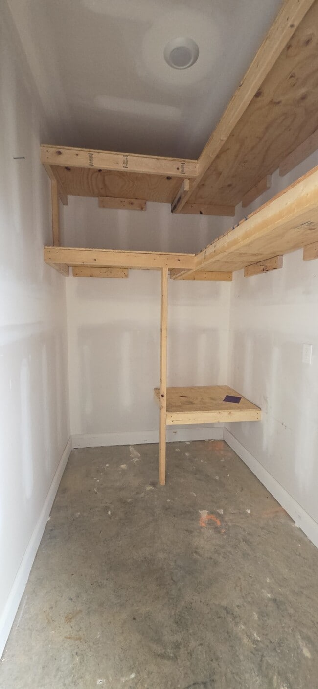 Building Photo - 418 Mcchrystal Dr
