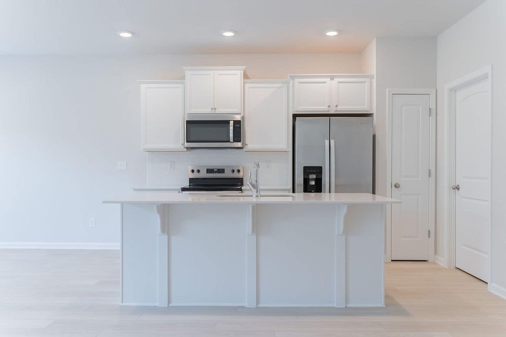 Building Photo - 3180 Alana Ct