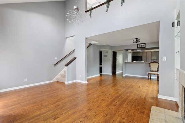 Building Photo - 1114 Augusta Dr