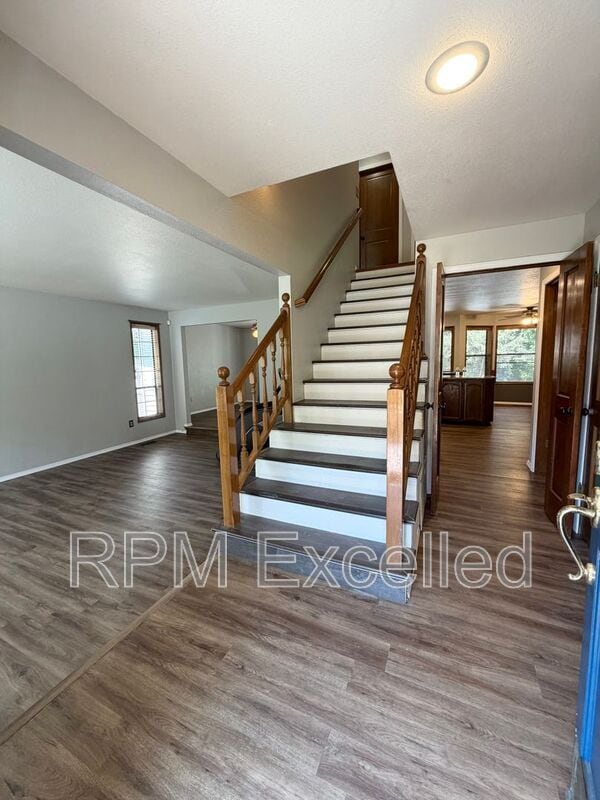 Building Photo - 4925 Mill Pond Dr SE