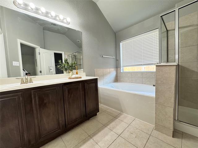 Building Photo - 6440 Parkstone Way