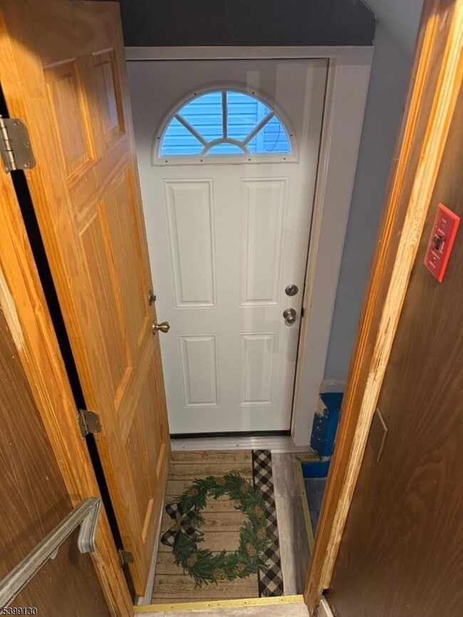 Building Photo - 137 N 17th St