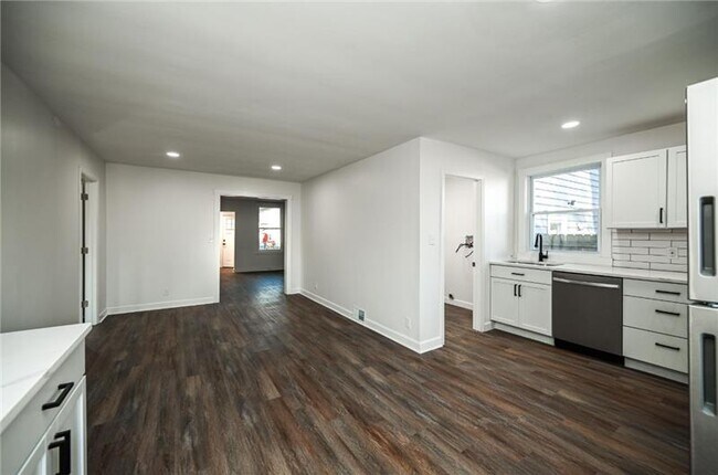 Building Photo - 4612 Ward St