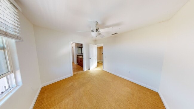 Building Photo - Huge House on Art St!! (Lease out, pending...