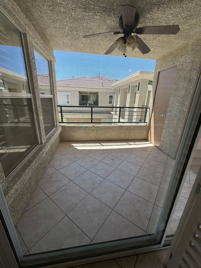 Building Photo - MUST SEE 2 BEDROOM CONDO IN SUMMERLIN!