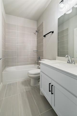 Building Photo - 1900 Brentwood Ln