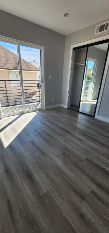 Building Photo - 1238 Normandie Ave