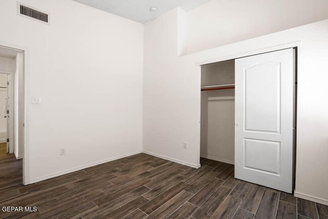 Building Photo - 14266 Gil Reyes Dr