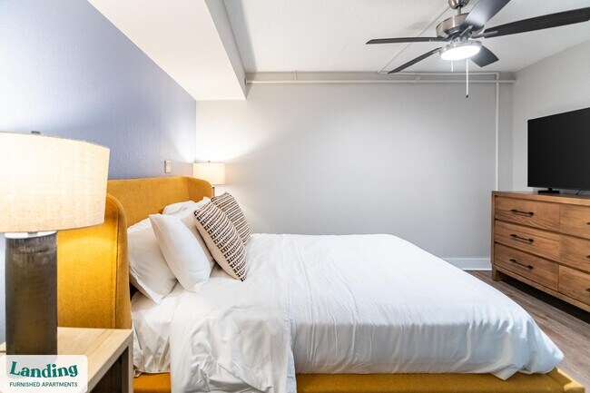 Building Photo - 1362 Passenger St