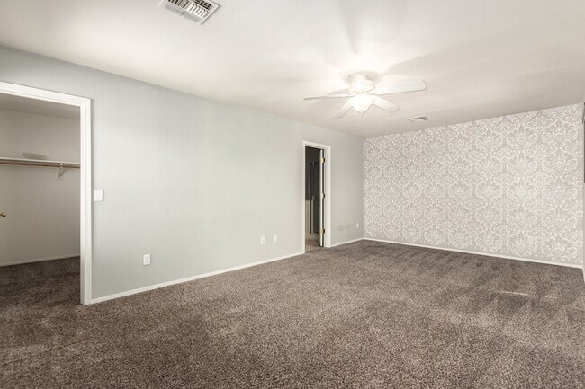 Building Photo - 21127 Avenida Del Valle Ct