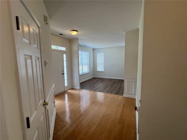 Building Photo - 421 Holland Springs Dr NW