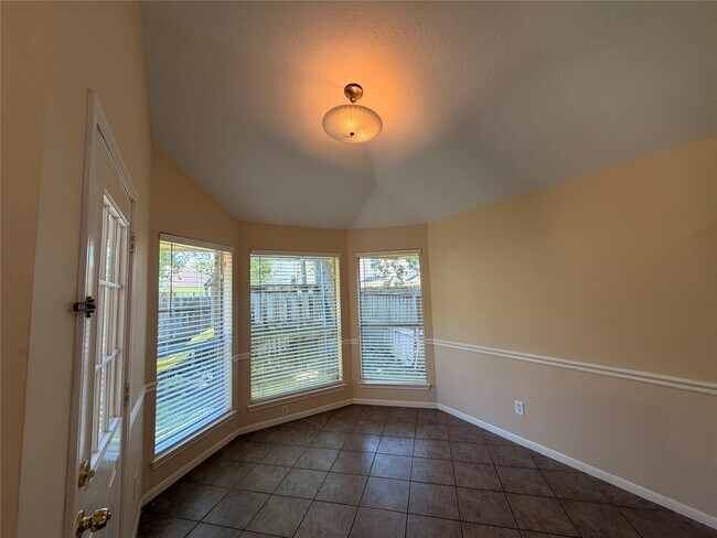 Building Photo - 6518 Smoke Tree Ln