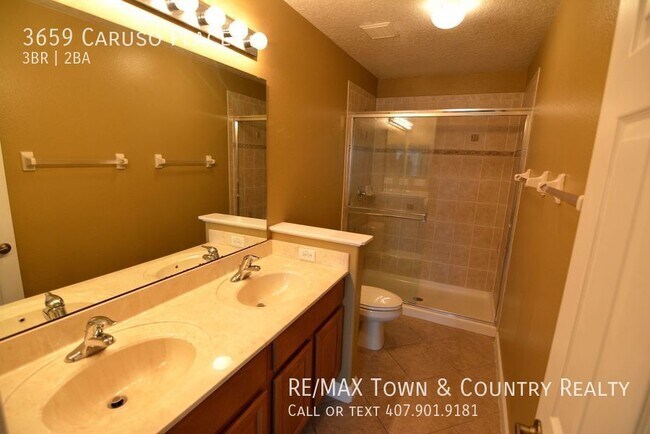 Building Photo - Oviedo Townhome for Rent in Hawthorne Glen