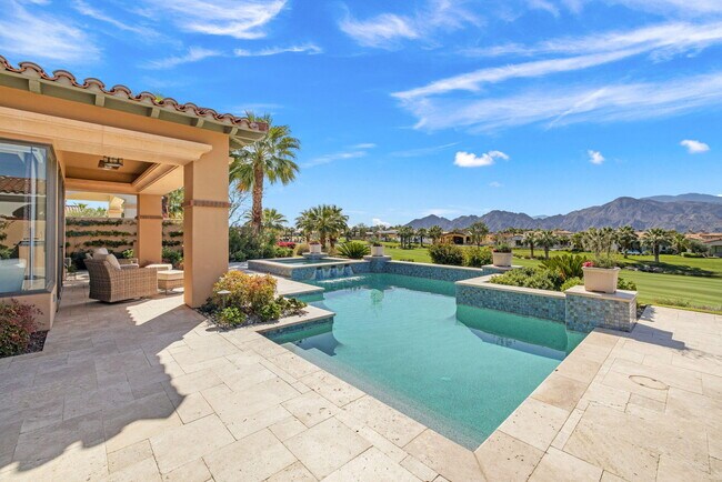 Building Photo - 75741 Via Stia