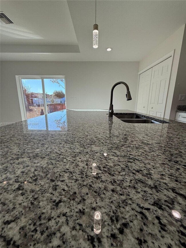 Building Photo - 4103 Loretto Ave