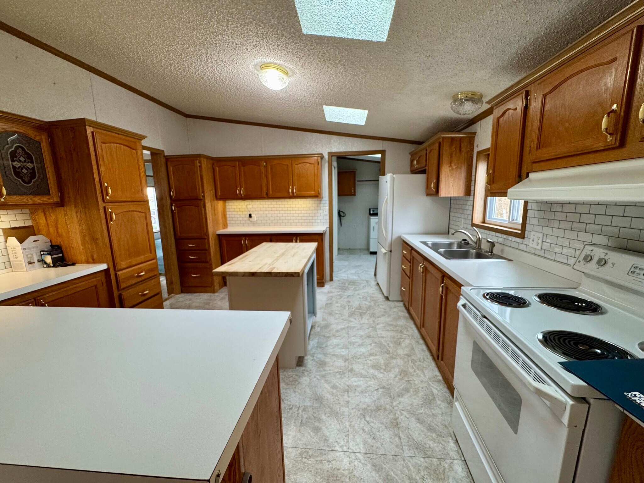 Building Photo - 14401 134th Ave W