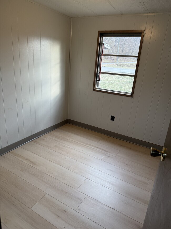 Building Photo - 1108 S Walnut Dr