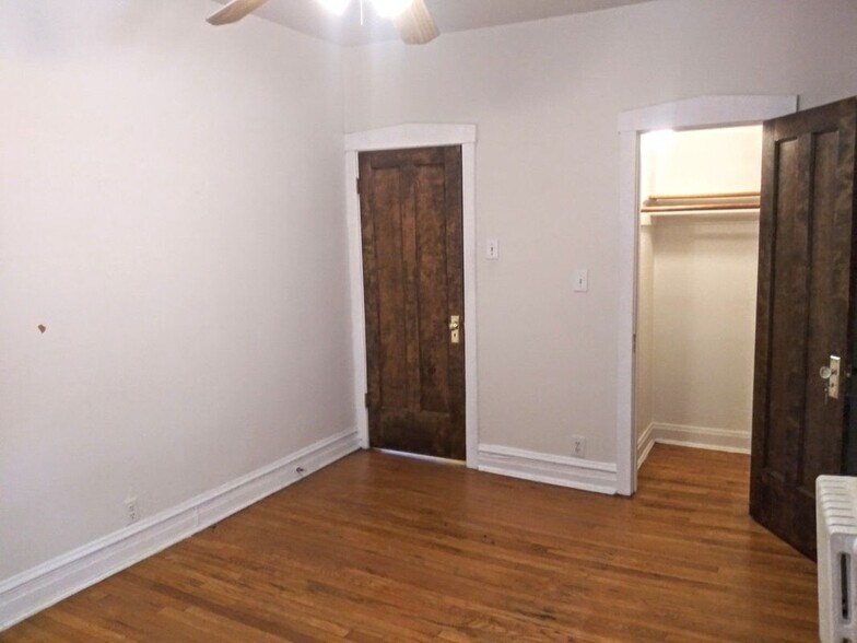 Building Photo - 709 W Cornelia Ave