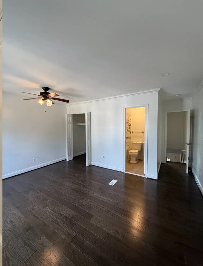 Building Photo - 1714 E St NE