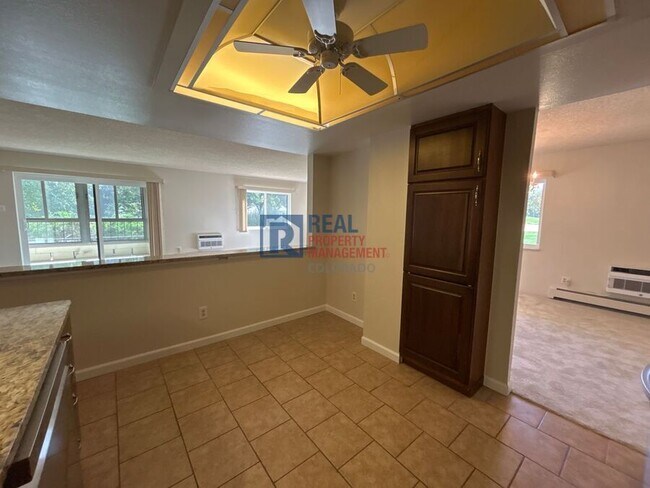 Building Photo - 13901 E Marina Dr