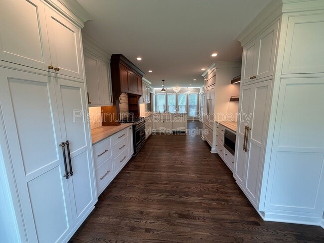 Building Photo - 467 Lees Trace SW