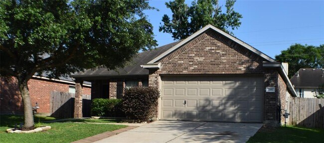 Building Photo - 2602 Lexington Park Dr